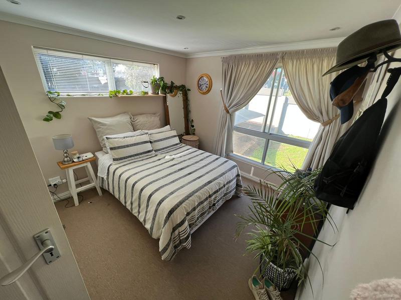 2 Bedroom Property for Sale in Kenridge Western Cape